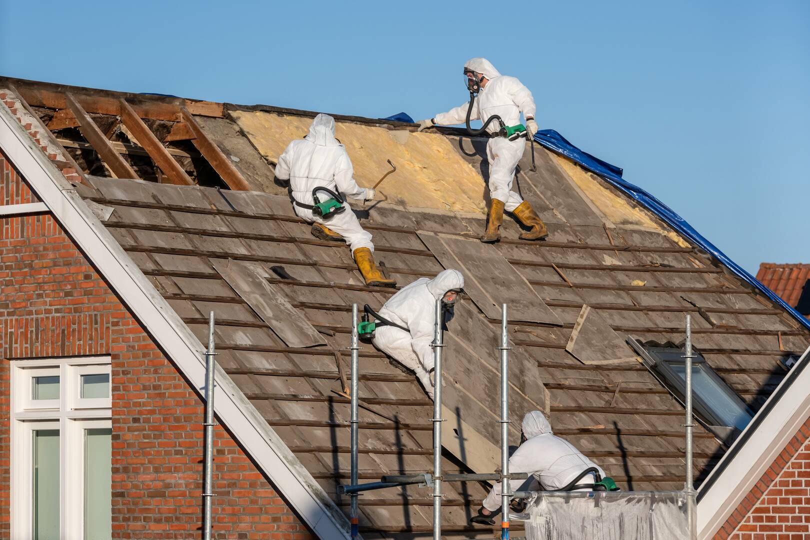 HomeTeck Roofing & Remodeling